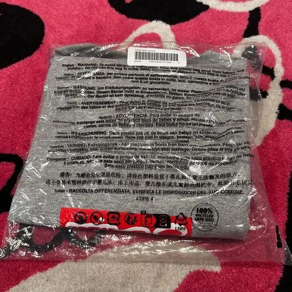 Supreme Arabic Box Logo Tee – Heather Grey – Size XL – New - Picture 4 of 5